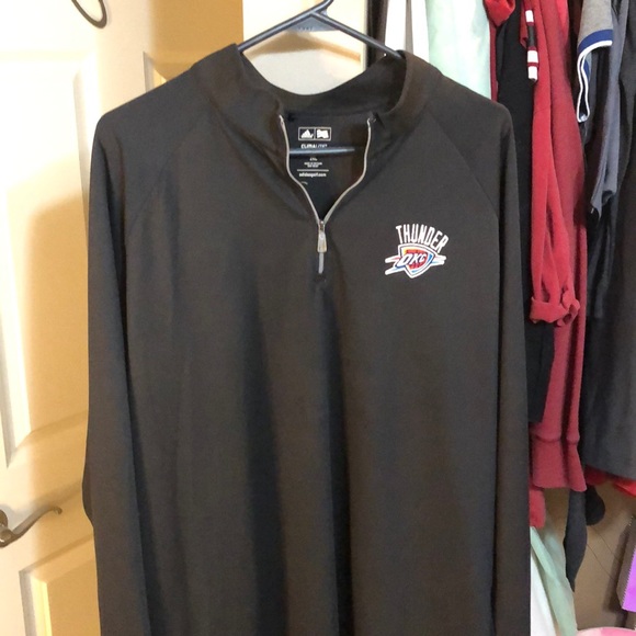 OKC thunder black pullover